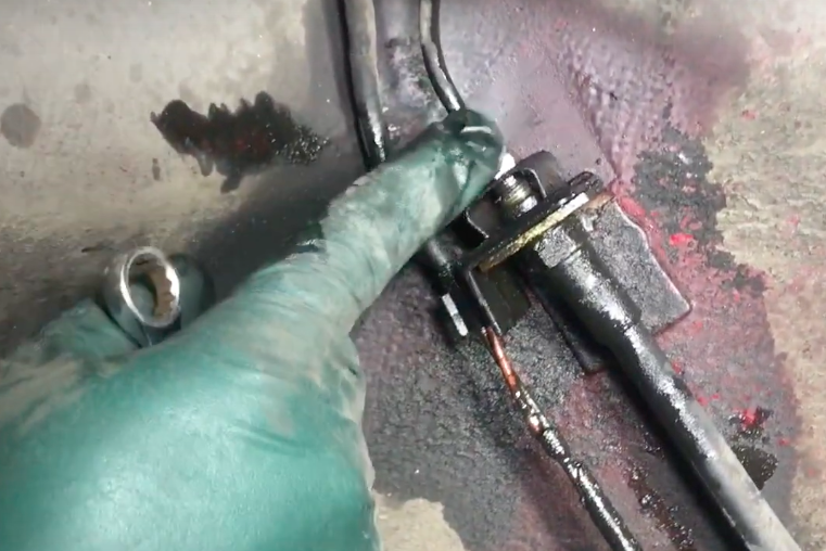 How to Avoid Trouble When Replacing Aging Flexible Brake Hoses Brake Problem